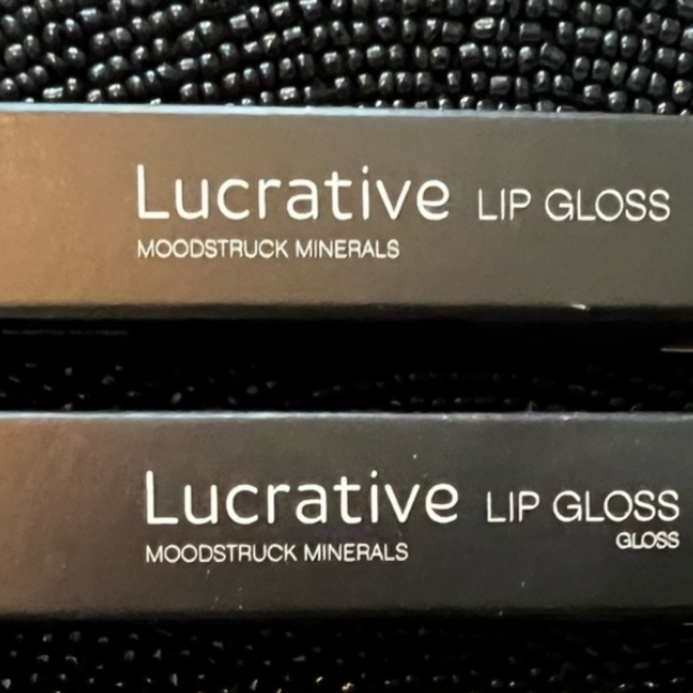 Younique Lucrative Lipgloss Luxe And Loveable